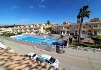 Gran Alacant Properties REF 10301 Gran Alacant vista a la piscina comunitaria
