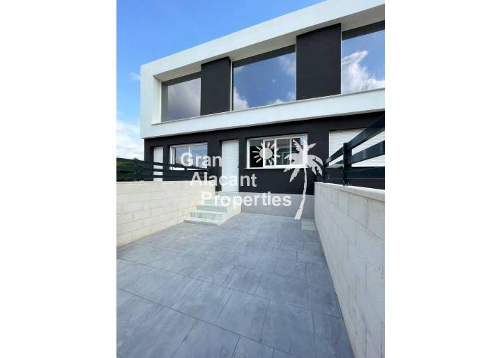 Adosado - Nueva construcción  - Gran Alacant - Gran Alacant