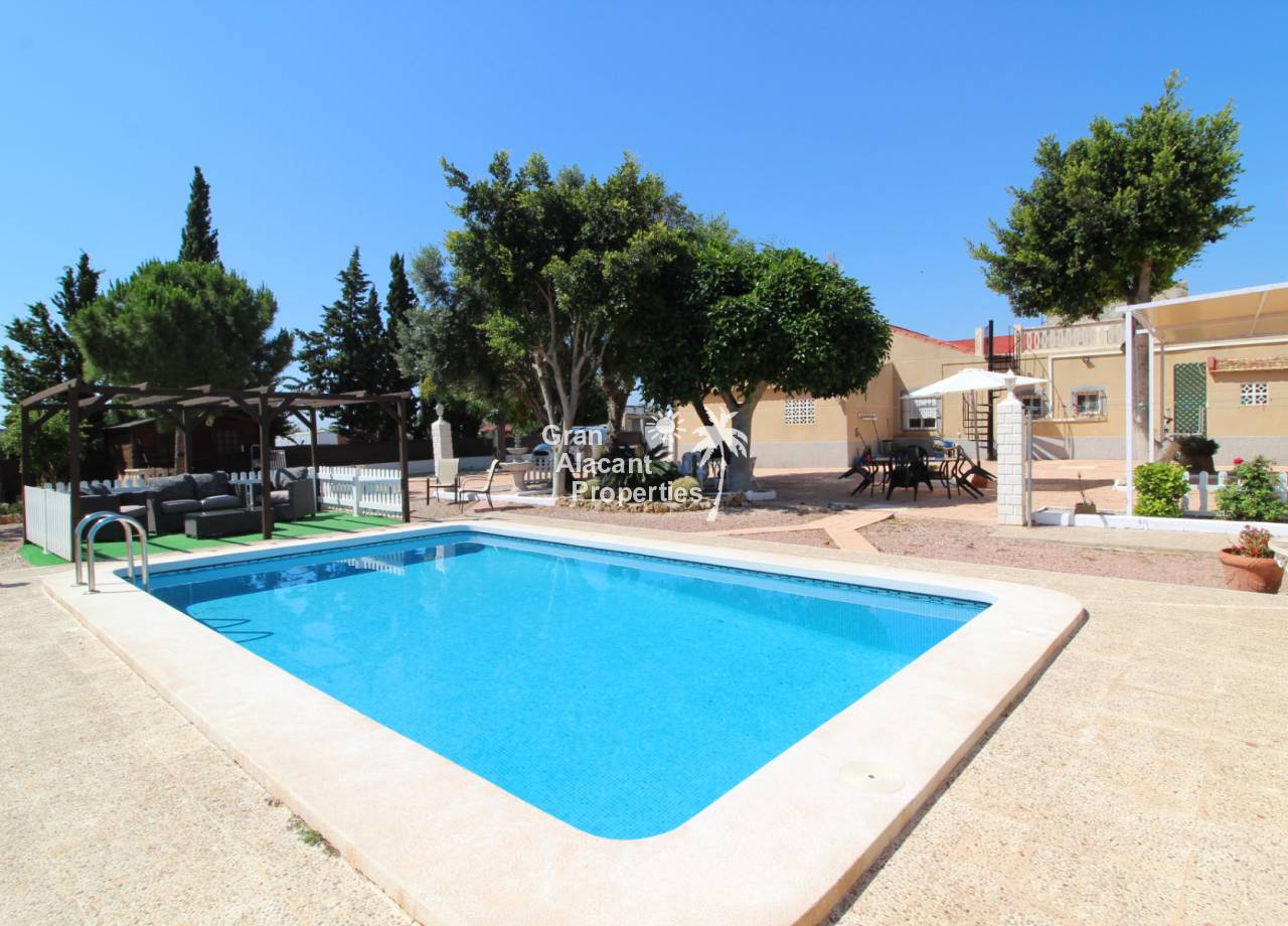 Casa de Campo - Venta - Elche - 10270