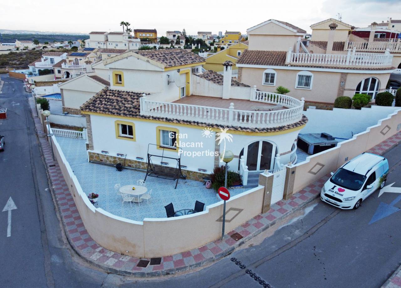 Detached Villa - Sale - Gran Alacant - 10486