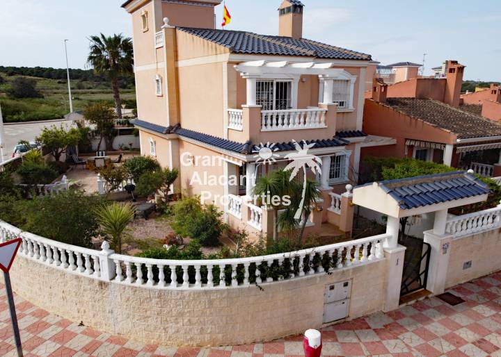 Detached Villa - Sale - Gran Alacant - Puerto Marino
