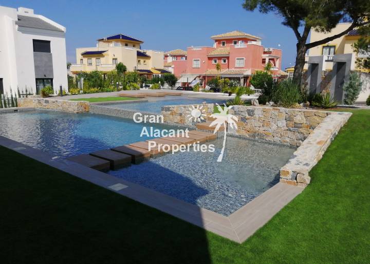 high-bungalow - Nueva construcción  - Torrevieja - Torrevieja