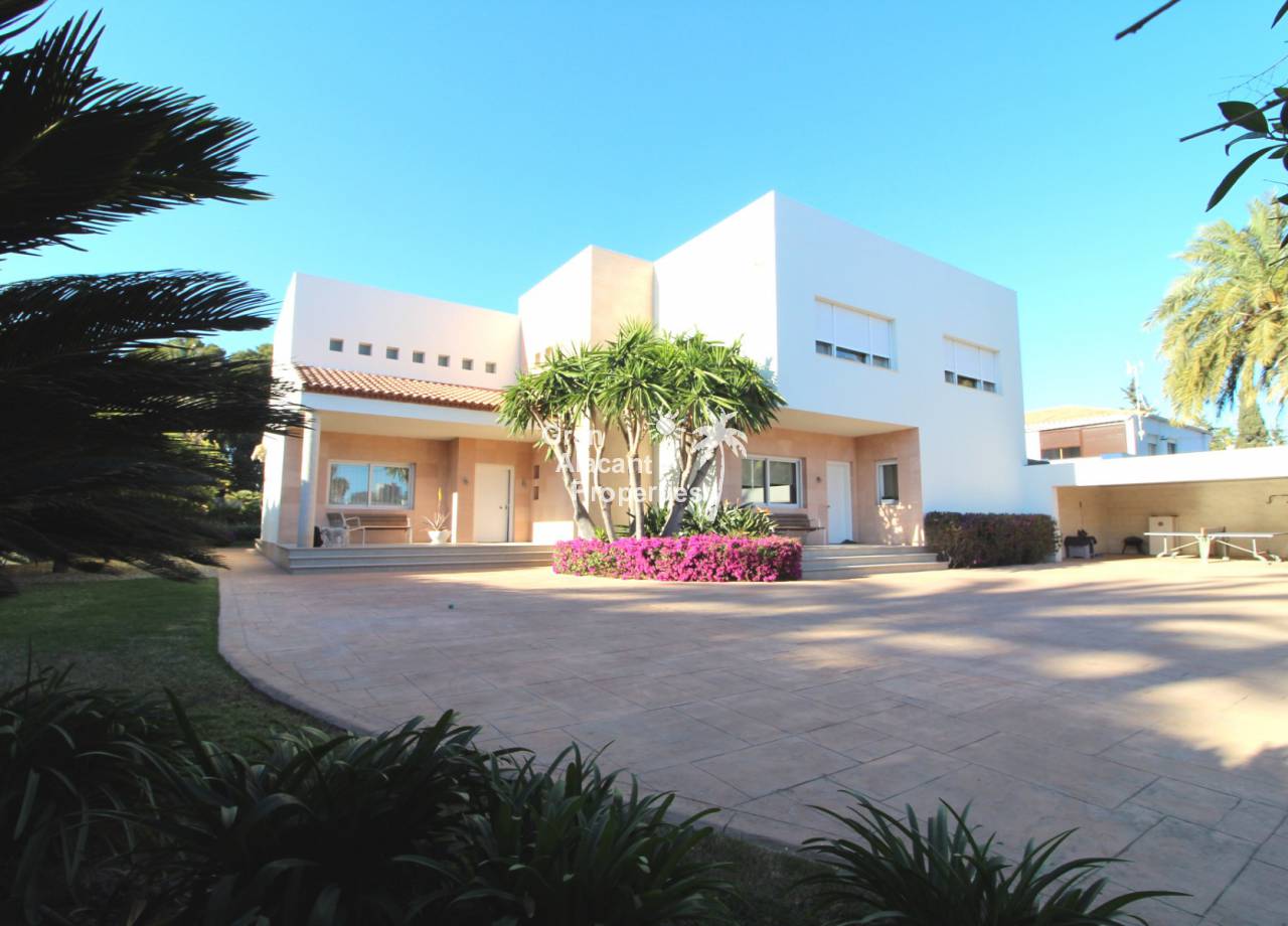 REF 10173 Luxury Bespoke Villa Close To Alicante Golf and city center