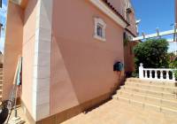 REF 10185 Villa inmaculada de 3 dormitorios en Puerto Marino