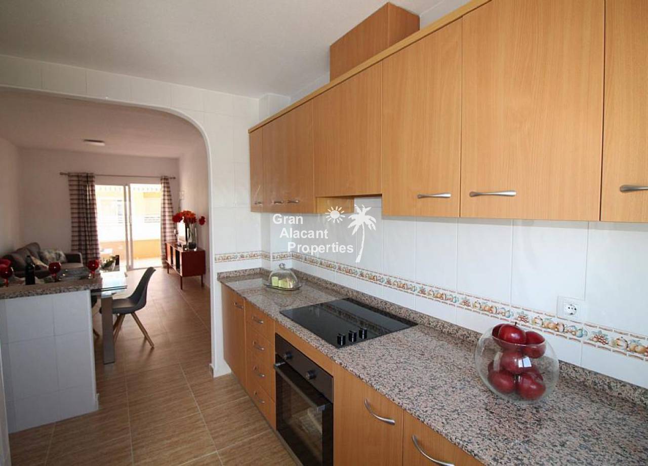 REF 10228 New build beach apartments in Playa del Pinet kitchen diner