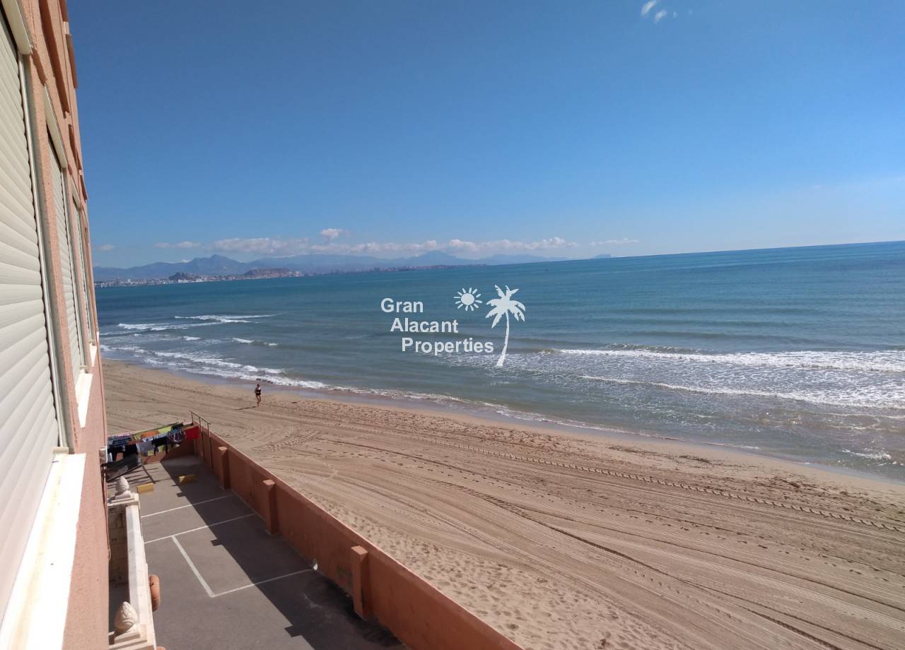 REF 10238 Frontline beach apartment in Los Arenales del Sol view of the beach out front