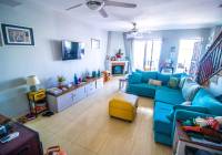 REF 10657 living room