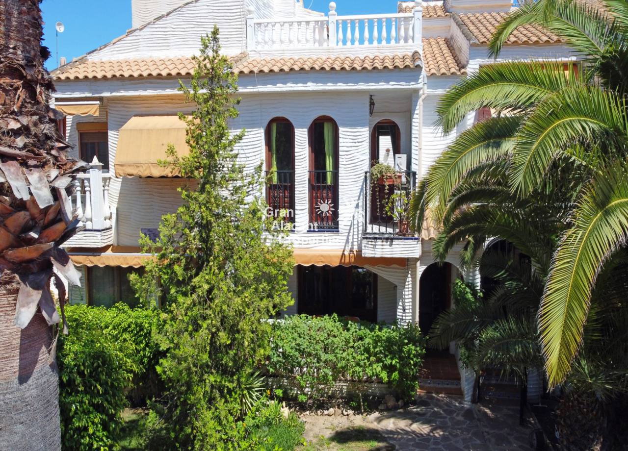 Sale - Townhouse - Gran Alacant - Costa Hispania