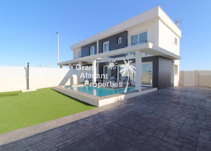 Semi Detached Villa - Sale - Gran Alacant - Monte y Mar