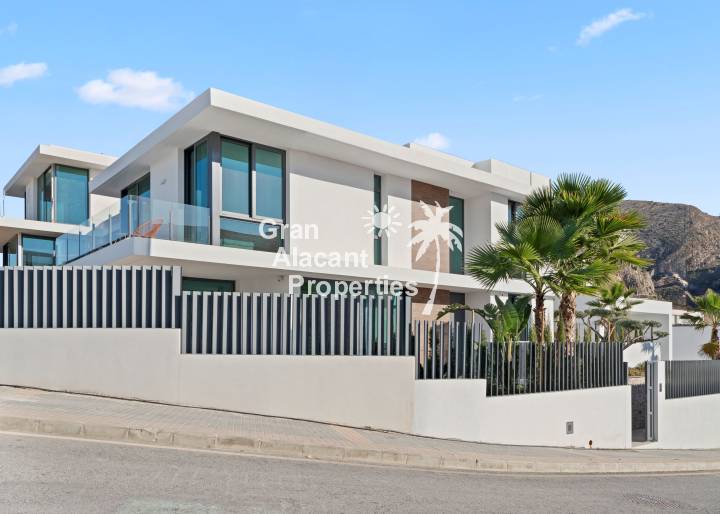 Villa - New Build - Benidorm - Benidorm