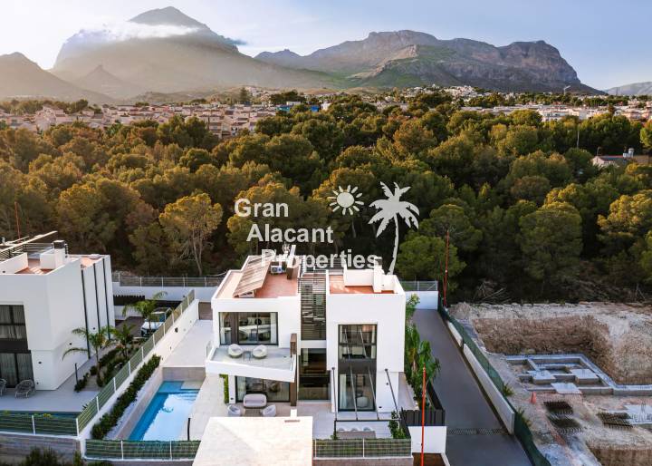 Villa - Nueva construcción  - La Nucia - La Nucia