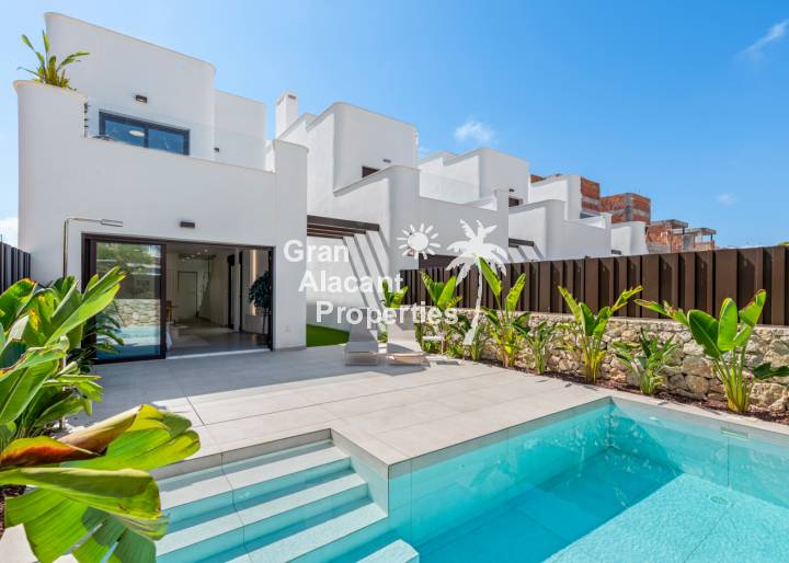 Villa - Nueva construcción  - Pilar de la Horadada - Pilar de la Horadada