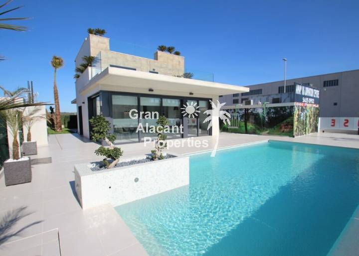 Villa - Nueva construcción  - San Miguel de Salinas - San Miguel de Salinas