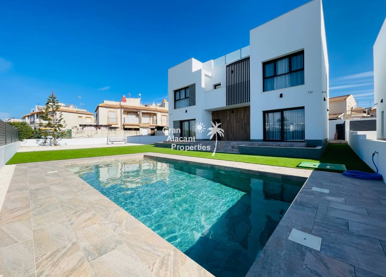Villa - Nueva construcción  - Torrevieja - NB-61457