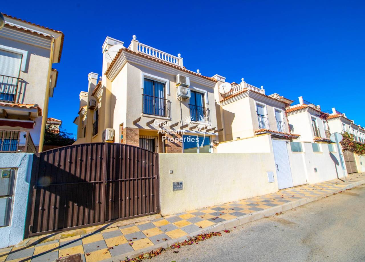 Villa - Sale - Gran Alacant - 10663