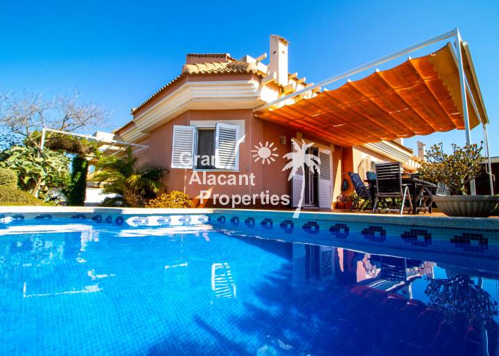 Villa - Sale - Gran Alacant - Montefaro