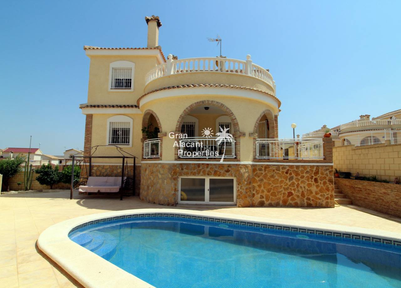 Villa - Sale - Monforte del Cid - 10208