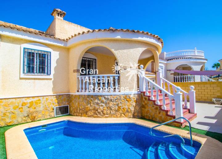 Villa - Sale - Monforte del Cid - Montecid