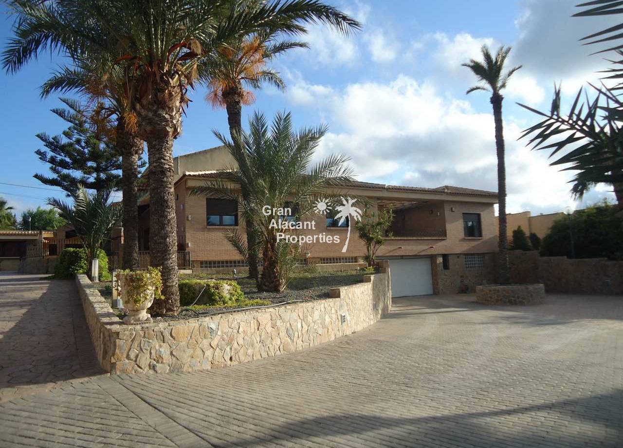 Villa - Venta - El Rebolledo - 10545