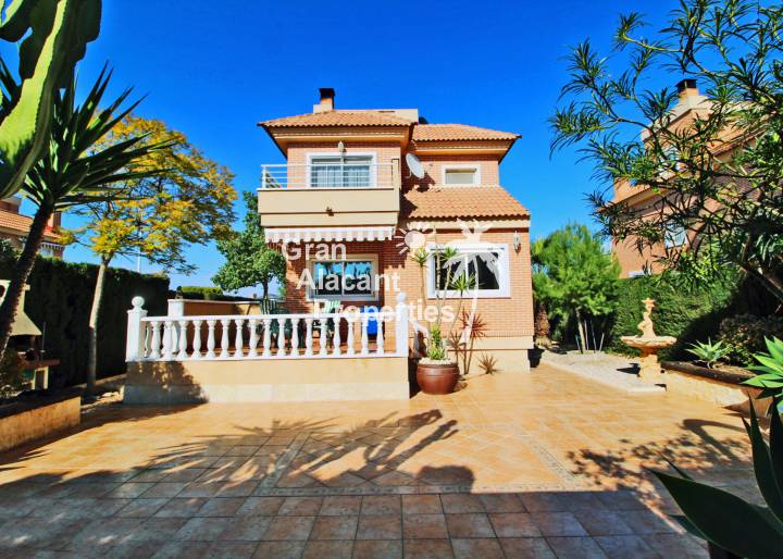 Villa - Venta - Gran Alacant - Isla de Izaro