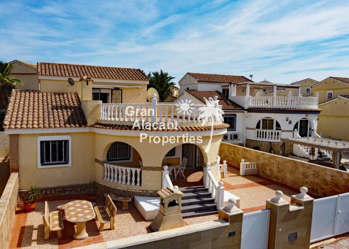 Villa - Venta - Gran Alacant - Monte y Mar