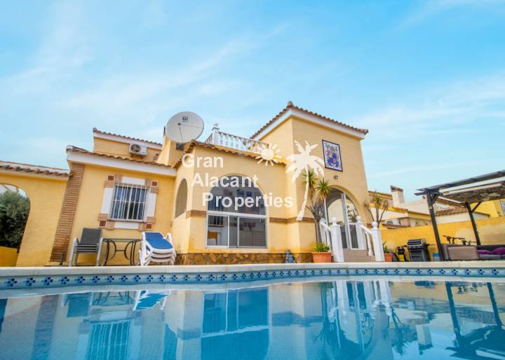 Villa - Venta - Gran Alacant - Monte y Mar